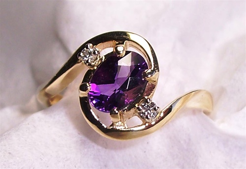 Unisex Modern Silver Oval Amethyst Gemstone Ring, 12mm at Rs 1500/piece in  Jaipur
